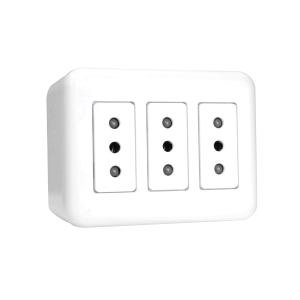 enchufe triple sobreponer